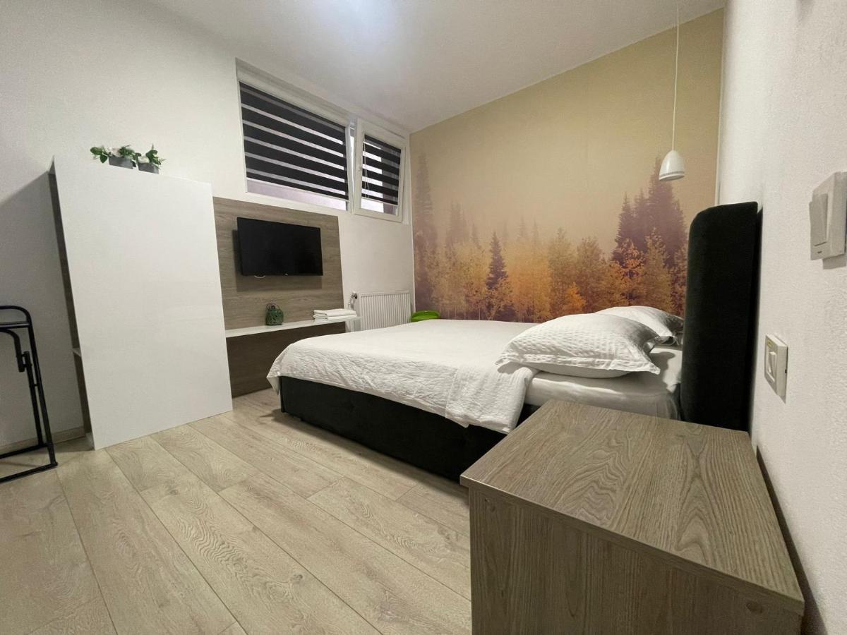 Pensiunea Prestige House 쿠티에데아게스 외부 사진